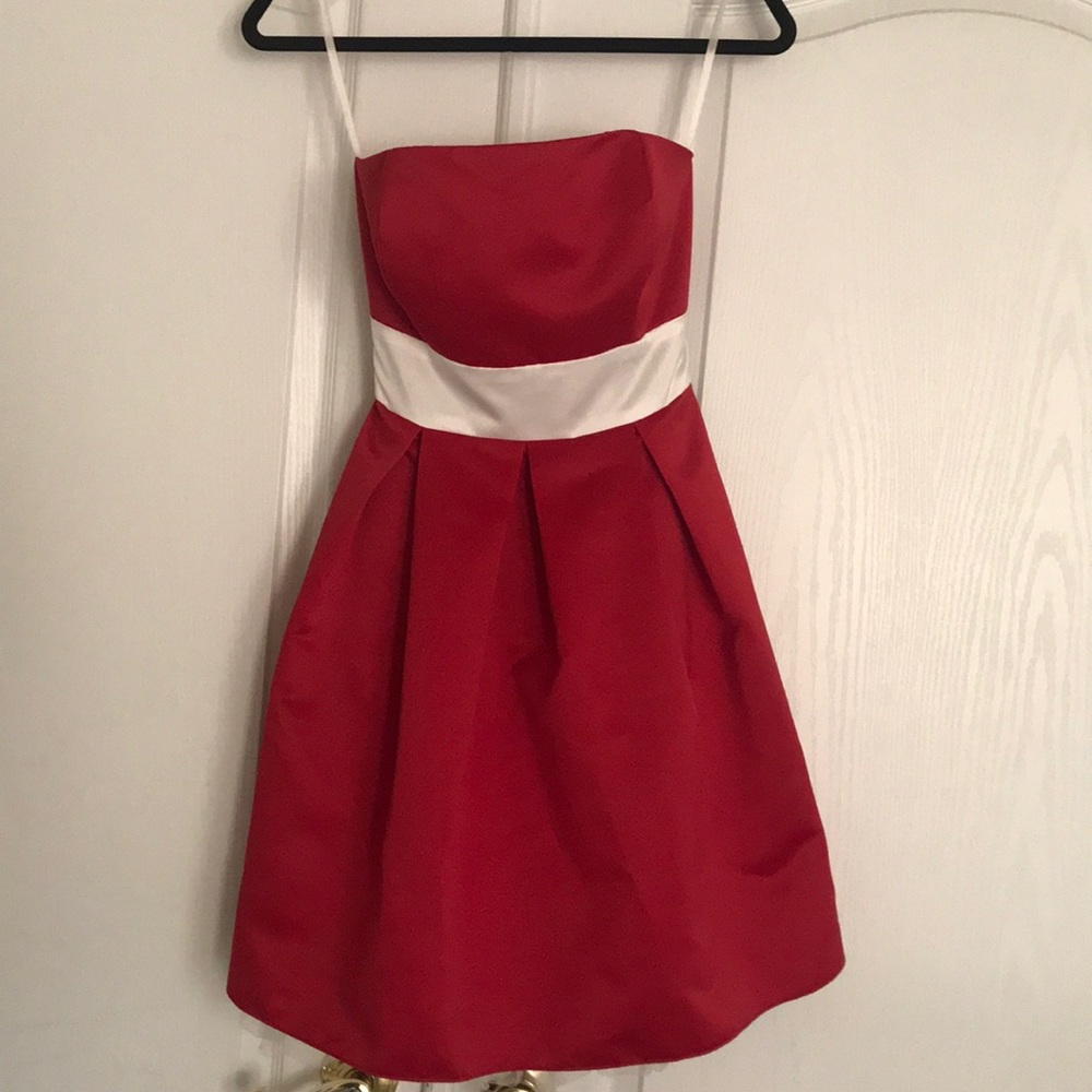 Scarlet Belted Strapless Dress